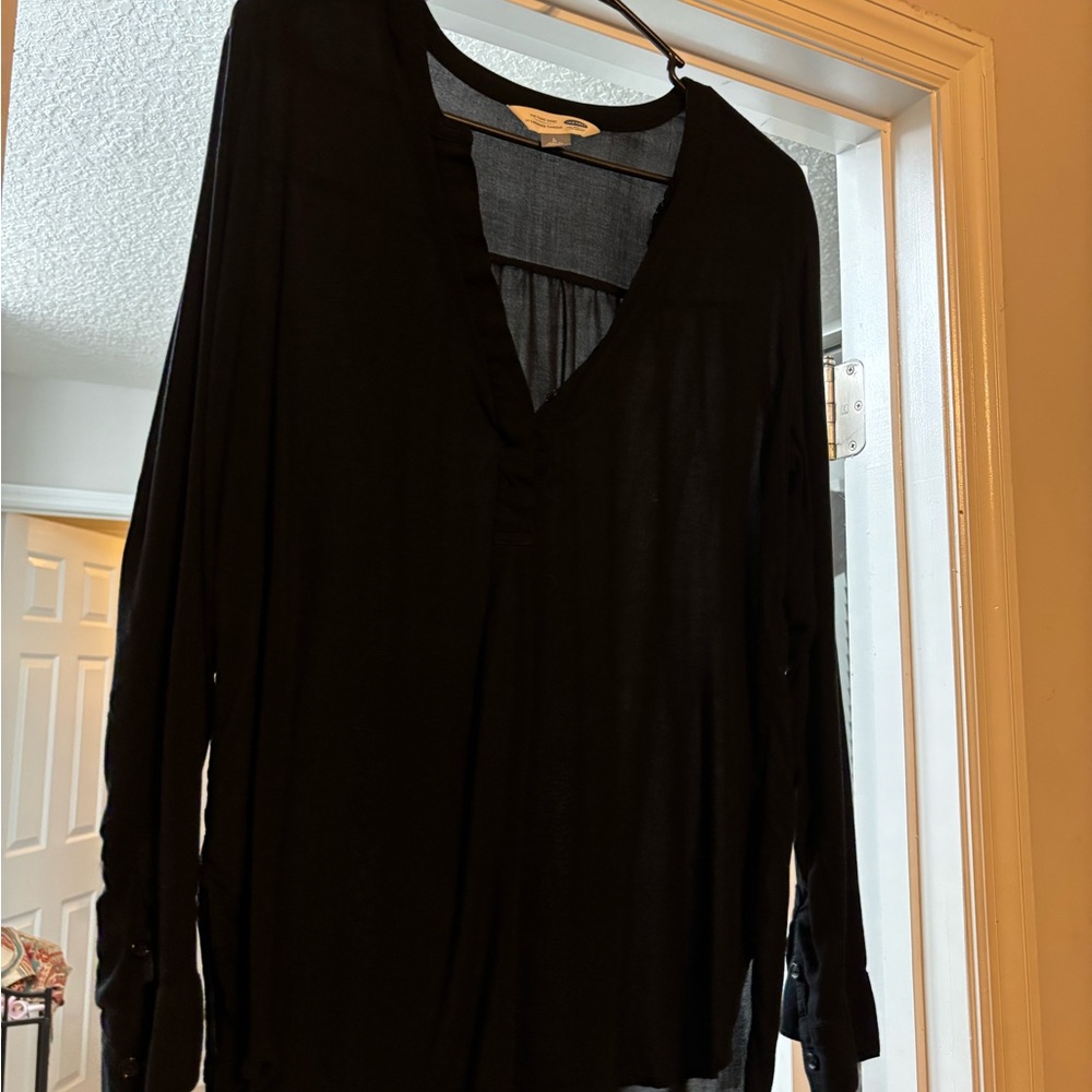 Old Navy Black Long Sleeve Blouse